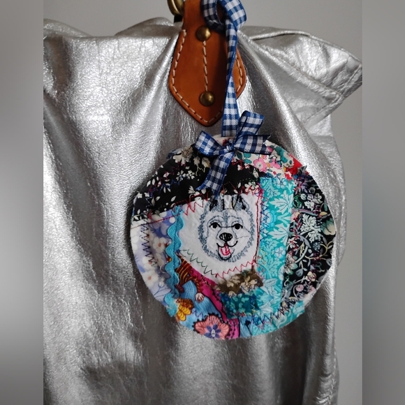 Liberty Art Fabric Patchwork Quilted Bag Charm Ornament Colorful Husky Dog - Picture 7 of 8